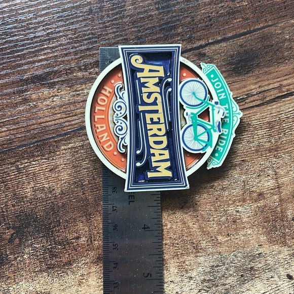 ❤️ 2/$20 or 3/$25 Amsterdam Souvenir Magnet - Picture 4 of 4